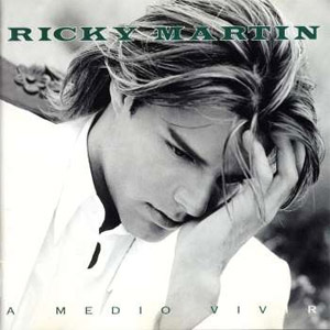 Disco Medio Vivir de Ricky Martin